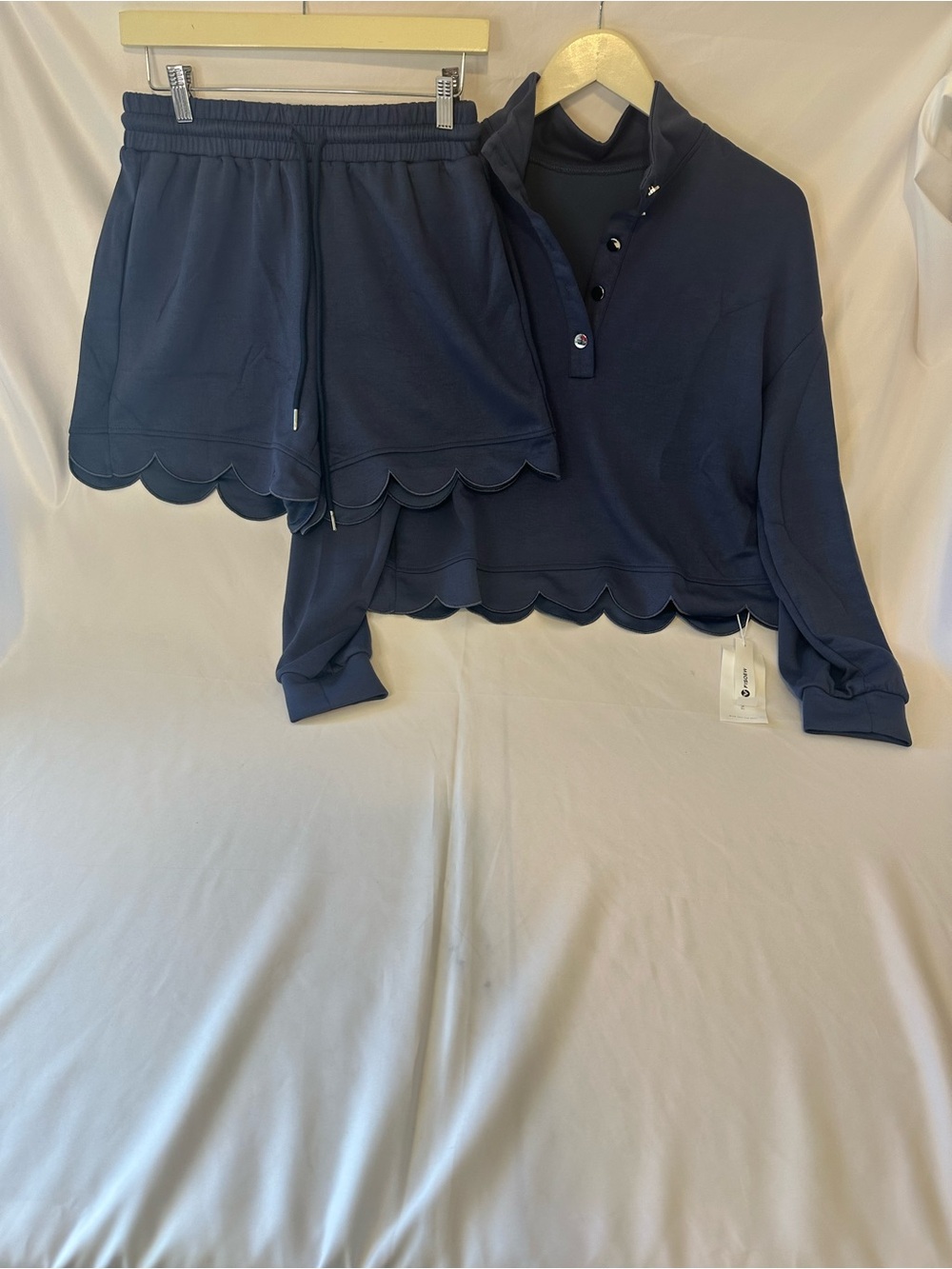Scalloped Hem Pullover Hoodie & Shorts Set - Navy